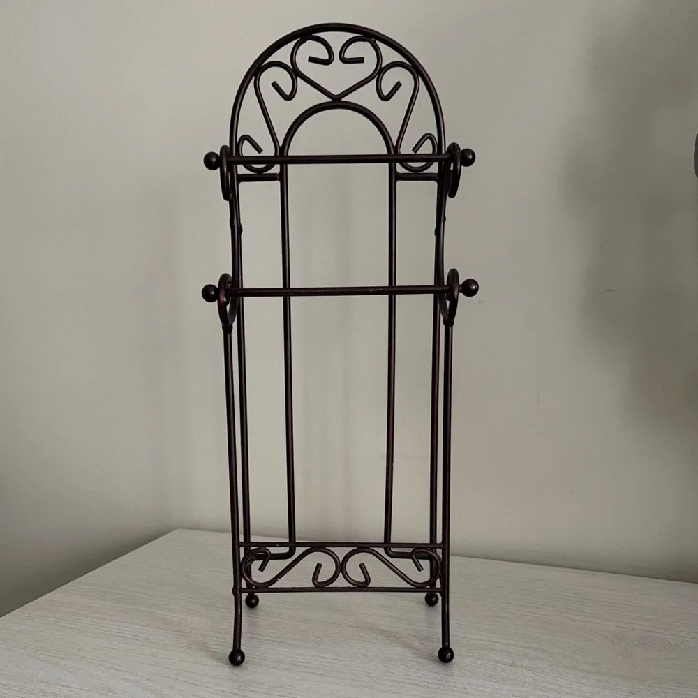 Vintage Dark Bronze Metal Fingertip Towel Holder EUC